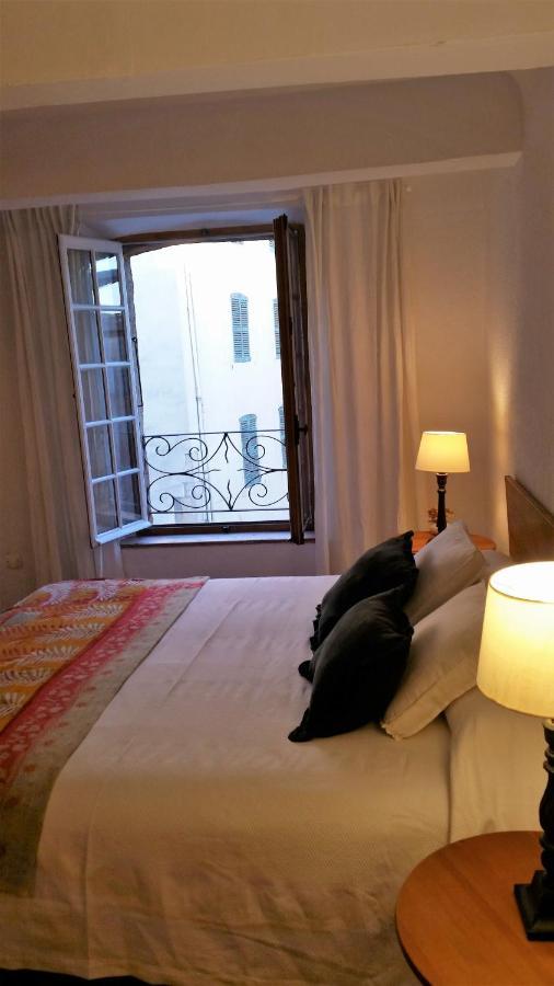 Ana'S Guest House Chambres D'Hotes 阿尔卑斯 外观 照片